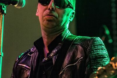 Star Industry @ Rock For Life, foto 3, foto's door Edwin Houdevelt - FrontView Magazine