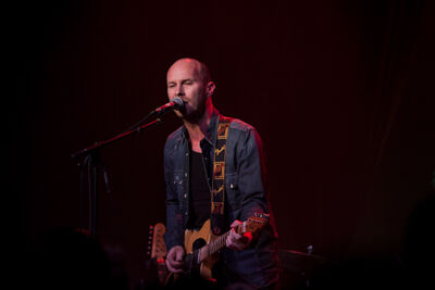 Tom Vanstiphout CD voorstelling "Playing guitar helps" @ Arenbergschouwburg, foto 8, foto's door Frank Lambrechts - FrontView Magazine