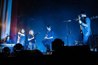dEUS - Soft Electric Tour @ De Roma, foto 1, foto's door Edwin Houdevelt - FrontView Magazine