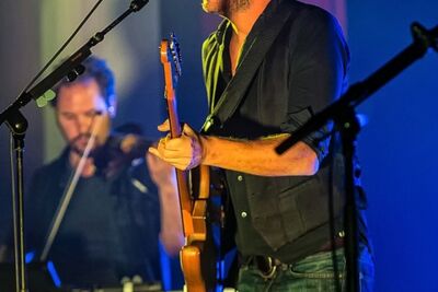dEUS - Soft Electric Tour @ De Roma, foto 11, foto's door Edwin Houdevelt - FrontView Magazine