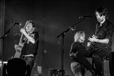 dEUS - Soft Electric Tour @ De Roma, foto 29, foto's door Edwin Houdevelt - FrontView Magazine