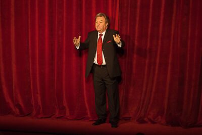 Versieren Met Vieren @ Echt Antwaarps Teater, picture 52, photographed by Goele Bormans - FrontView Magazine