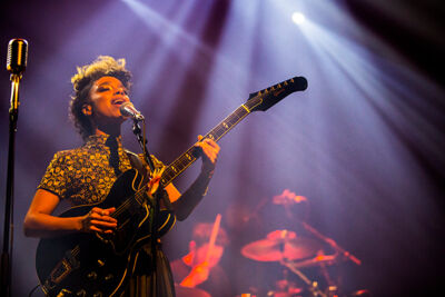 Lianne La Havas @ AB, picture 7, photographed by Kristof Hayen - FrontView Magazine