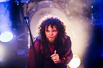 DI-RECT @ 013 Tilburg, picture 10, photographed by Elke Briers - FrontView Magazine