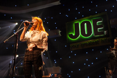Joe Live met Axelle Red @ Joe FM, picture 5, photographed by Alex Wyckmans - FrontView Magazine