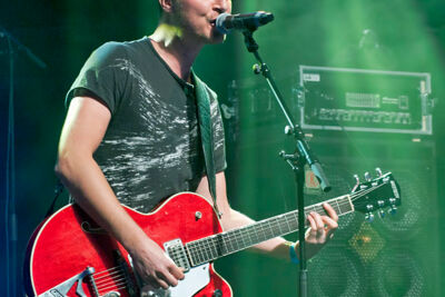 Chris Thompson, Bonnie Tyler & Koen Buyse @ Het Depot, picture 3, photographed by Paul Nouwen - FrontView Magazine