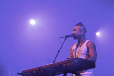 Nahko and Medicine for the People + Kim Churchill Ancienne Belgique, picture 11, photographed by Lieselore Van Hertum - FrontView Magazine