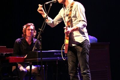 Tom van Stiphout, "Playing Guitar Helps" @ CC Meeuwen, picture 3, photographed by Heidi Elen - FrontView Magazine