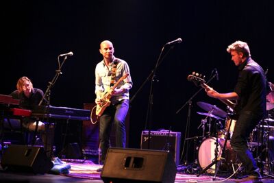 Tom van Stiphout, "Playing Guitar Helps" @ CC Meeuwen, picture 4, photographed by Heidi Elen - FrontView Magazine