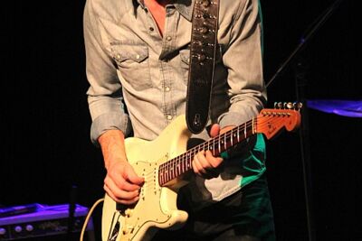 Tom van Stiphout, "Playing Guitar Helps" @ CC Meeuwen, picture 13, photographed by Heidi Elen - FrontView Magazine