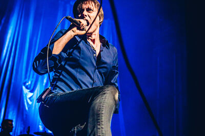 Suede @ Ancienne Belgique, picture 3, photographed by Elke Briers - FrontView Magazine