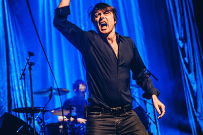 Suede @ Ancienne Belgique, picture 4, photographed by Elke Briers - FrontView Magazine