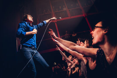Suede @ Ancienne Belgique, picture 8, photographed by Elke Briers - FrontView Magazine
