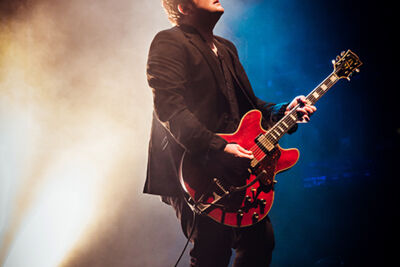 Suede @ Ancienne Belgique, picture 9, photographed by Elke Briers - FrontView Magazine