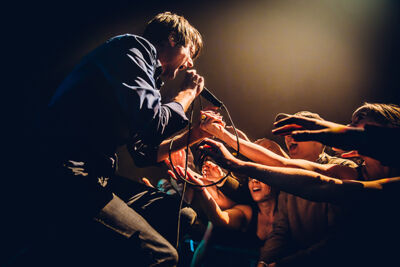 Suede @ Ancienne Belgique, picture 19, photographed by Elke Briers - FrontView Magazine