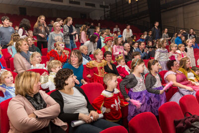 Assepoester, de musical - Persvoorstelling @ Cultuurcentrum Evergem, foto 64, foto's door Guy Danneels - FrontView Magazine