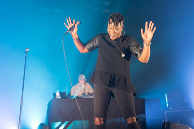 Mo & Grazz @ Ancienne Belgique, picture 17, photographed by Gregory van Toor - FrontView Magazine