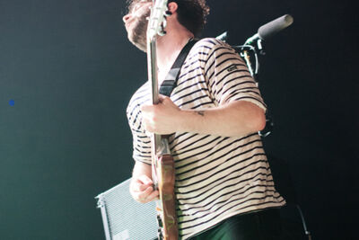 Foals @ Vorst Nationaal, picture 11, photographed by Magali Decamps - FrontView Magazine