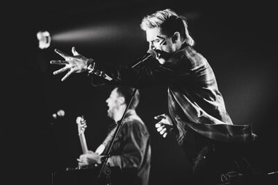 Walk The Moon @ Trix Club, picture 4, photographed by Elke Briers - FrontView Magazine