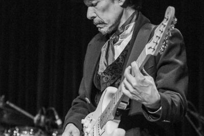 Shuggie Otis @ De Casino St.-Niklaas, picture 20, photographed by Guy Danneels - FrontView Magazine