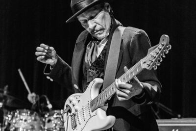 Shuggie Otis @ De Casino St.-Niklaas, picture 21, photographed by Guy Danneels - FrontView Magazine