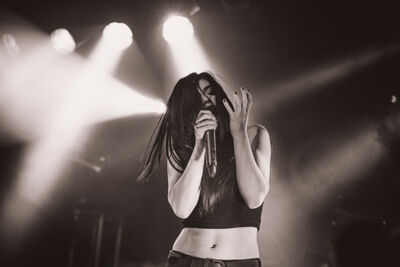 AGAINST THE CURRENT vs. ROAM vs. THE OVERSLEPT @ Muziekodroom, foto 13, foto's door Alana Clemens - FrontView Magazine