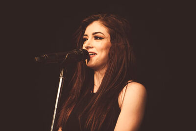 AGAINST THE CURRENT vs. ROAM vs. THE OVERSLEPT @ Muziekodroom, foto 14, foto's door Alana Clemens - FrontView Magazine