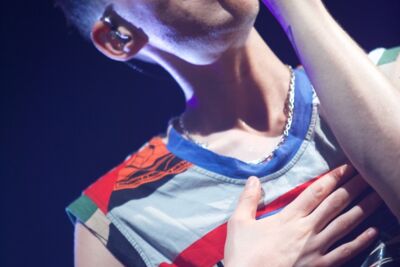 Years & Years @ Vorst Nationaal, picture 22, photographed by Pascal Liagre - FrontView Magazine