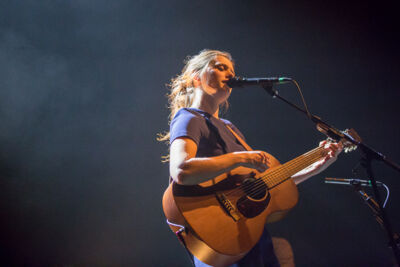 Maaike Ouboter @ Het Depot, picture 5, photographed by Kurt Jacobs - FrontView Magazine