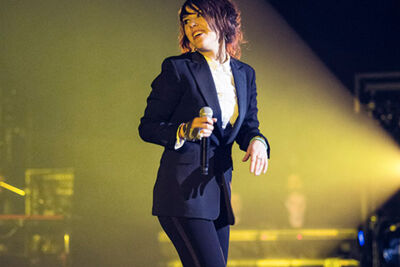 Zaz @ Vorst Nationaal, picture 6, photographed by Jef Peeters - FrontView Magazine