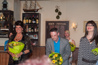 Première De Cafékwis @ EWT Theater, foto 6, foto's door Goele Bormans - FrontView Magazine