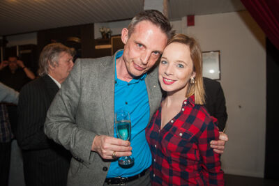 Première De Cafékwis @ EWT Theater, foto 15, foto's door Goele Bormans - FrontView Magazine