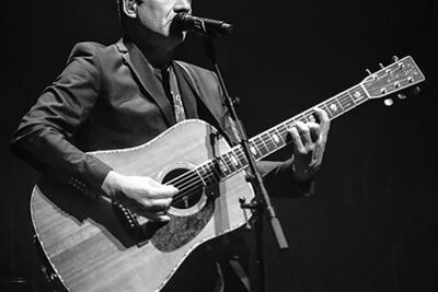 Bart Peerters @ Ancienne Belgique, picture 1, photographed by Tom  Lammens - FrontView Magazine