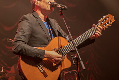 Bart Peerters @ Ancienne Belgique, picture 9, photographed by Tom  Lammens - FrontView Magazine