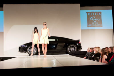 Modeshow Valerie De Booser @ ACM garage Mechelen, picture 20, photographed by Bart Baevegems - FrontView Magazine