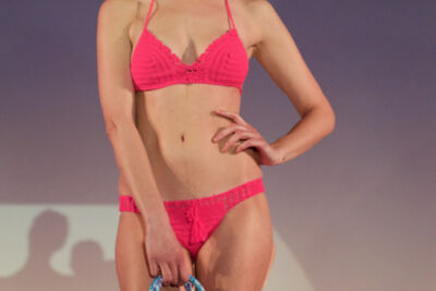 Modeshow Valerie De Booser @ ACM garage Mechelen, picture 31, photographed by Bart Baevegems - FrontView Magazine