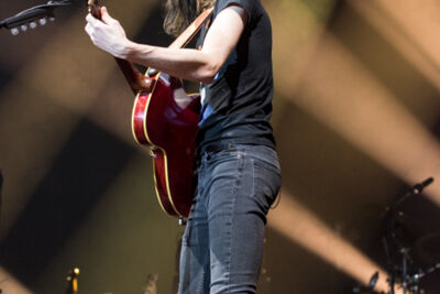 James Bay @ Lotto Arena, picture 2, photographed by Johan Van Buggenhout - FrontView Magazine