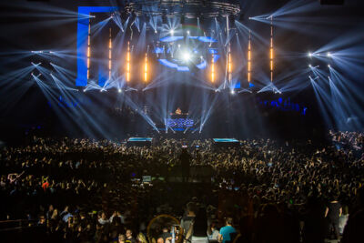 MNM Back To The 90's & 00’s @ Sportpaleis, picture 26, photographed by Marc Verdonck - FrontView Magazine