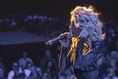 MNM Back To The 90's & 00’s @ Sportpaleis, picture 74, photographed by Marc Verdonck - FrontView Magazine