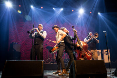 Scott Bradlee's Postmodern Jukebox @ AB, picture 12, photographed by Dorien Goetschalckx - FrontView Magazine