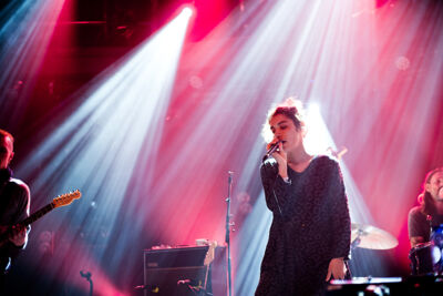 Jennylee @ Botanique, picture 14, photographed by Magali Decamps - FrontView Magazine