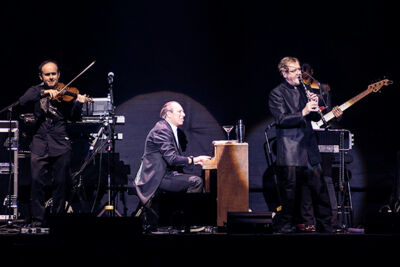 Hans Zimmer @ Palais 12, foto 1, foto's door Jef Peeters - FrontView Magazine