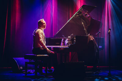 Jef Neve & Typhoon (soundcheck) @ Ancienne Belgique, picture 1, photographed by Elke Briers - FrontView Magazine