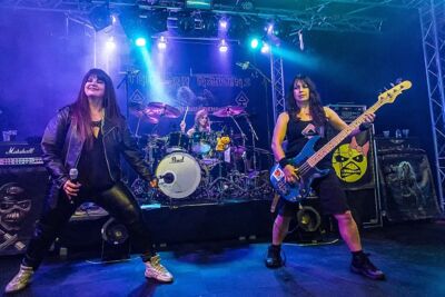 The Iron Maidens @ De Pul, picture 2, photographed by Edwin Houdevelt - FrontView Magazine