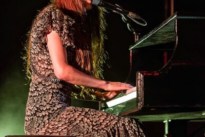 Birdy @ Ancienne Belgique, picture 3, photographed by Edwin Houdevelt - FrontView Magazine