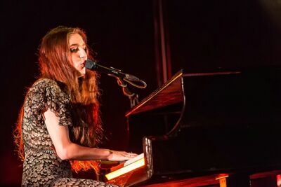 Birdy @ Ancienne Belgique, picture 15, photographed by Edwin Houdevelt - FrontView Magazine