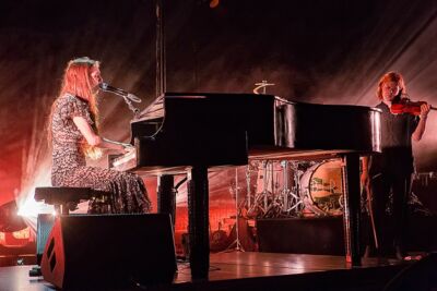 Birdy @ Ancienne Belgique, picture 20, photographed by Edwin Houdevelt - FrontView Magazine