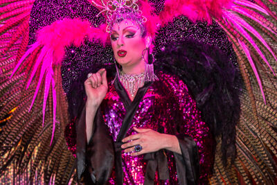 Persconferentie 'La Cage aux Folles' @ Mask'ara te Borsbeek, foto 11, foto's door Guy Danneels - FrontView Magazine