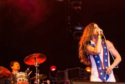 Juliette & The Licks @ Groezrock 2016, foto 21, foto's door Edwin Houdevelt - FrontView Magazine
