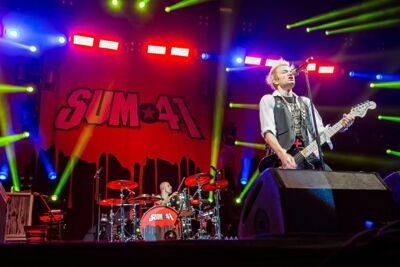 Sum 41 @ Groezrock 2016, foto 30, foto's door Edwin Houdevelt - FrontView Magazine